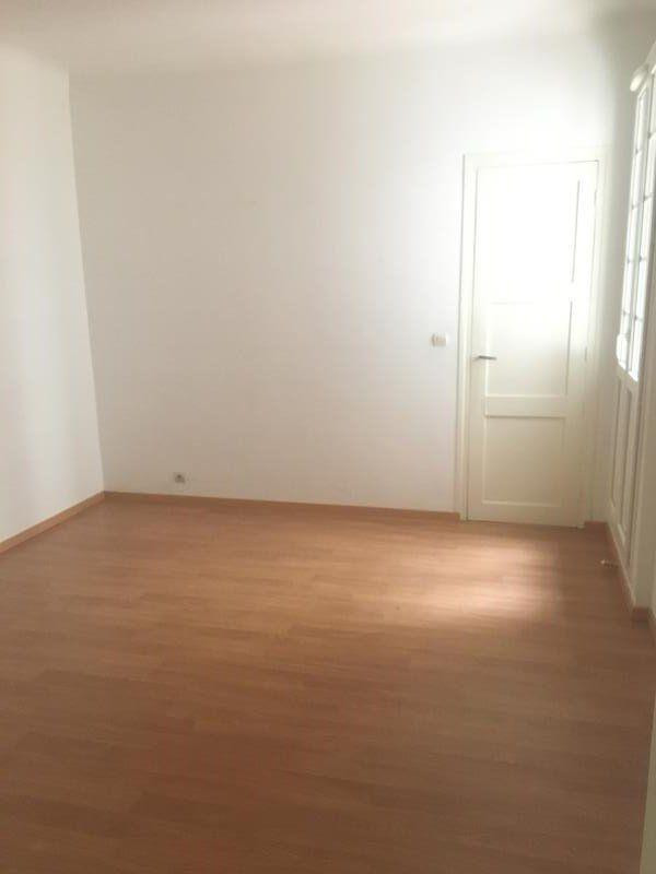 
                                                Location
                                                 Beau 2 pièces sur cour à Paris 16ème