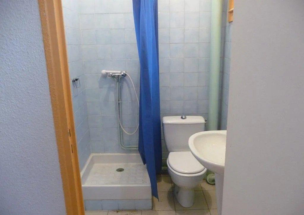 
                                                Location
                                                 Beau 2P 25m² agréable rénové calme Centre ville