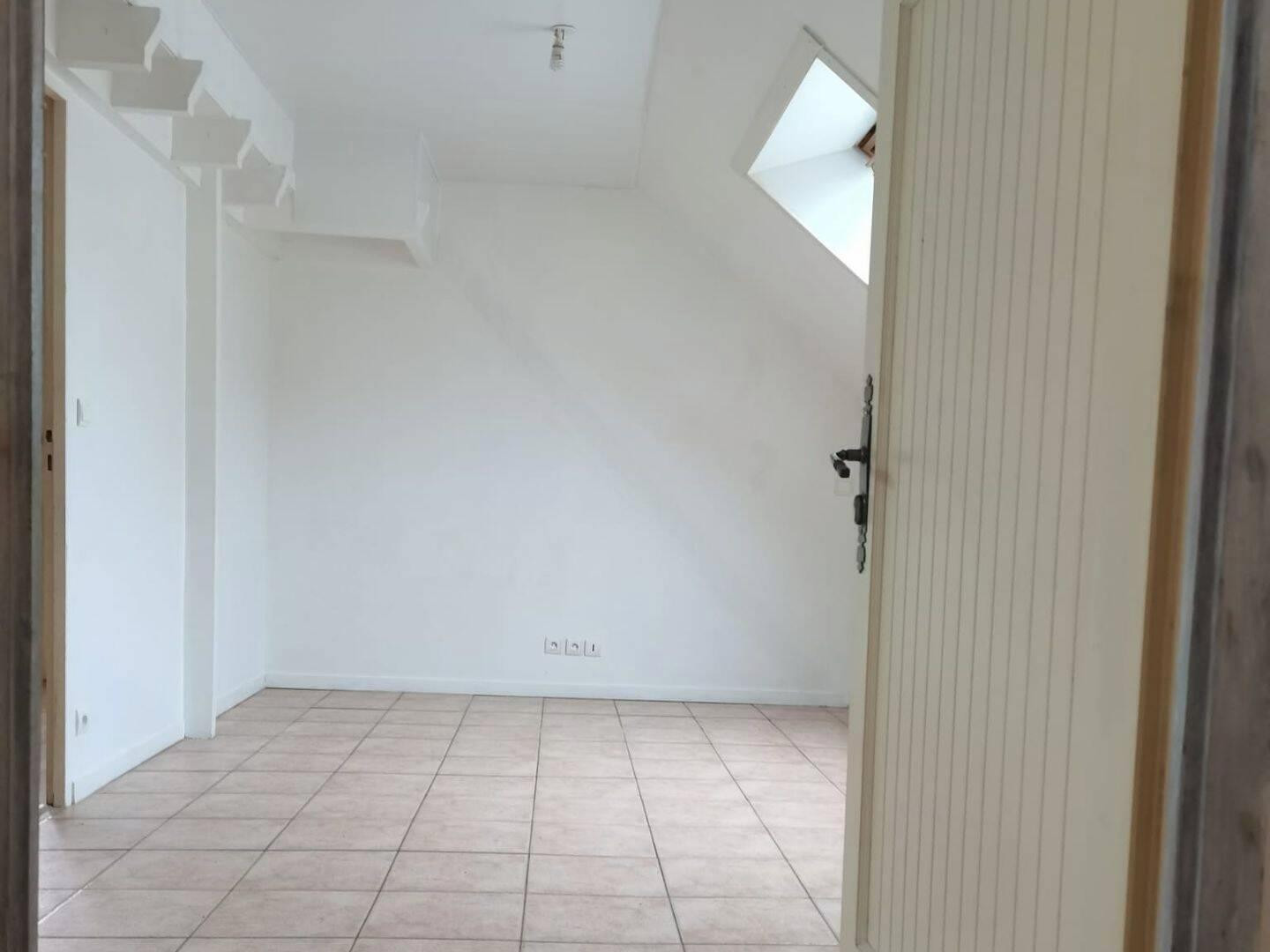 
                                                Location
                                                 Beau 2P 28m²