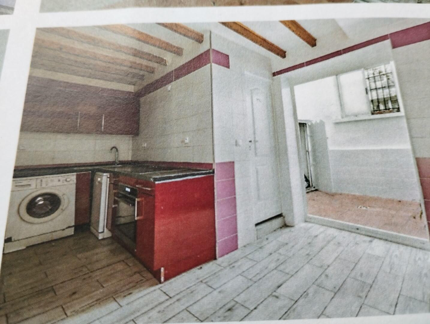 
                                                Location
                                                 Beau 2P 30m² avec cour privative