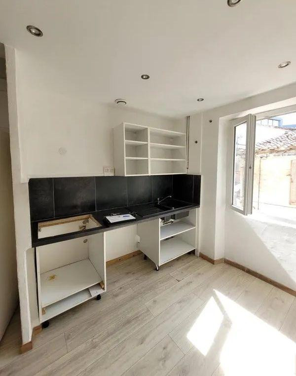 
                                                Location
                                                 Beau 2P 30m² lumineux avec balcon Mazargues