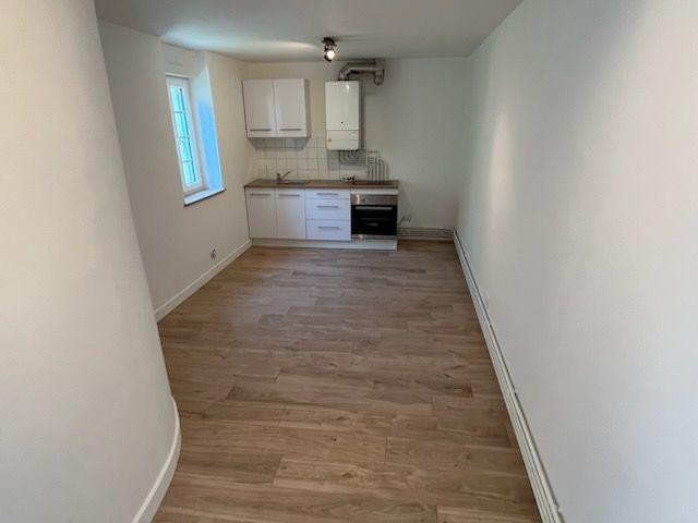 
                                                Location
                                                 Beau 2P 30m² rénové RDC