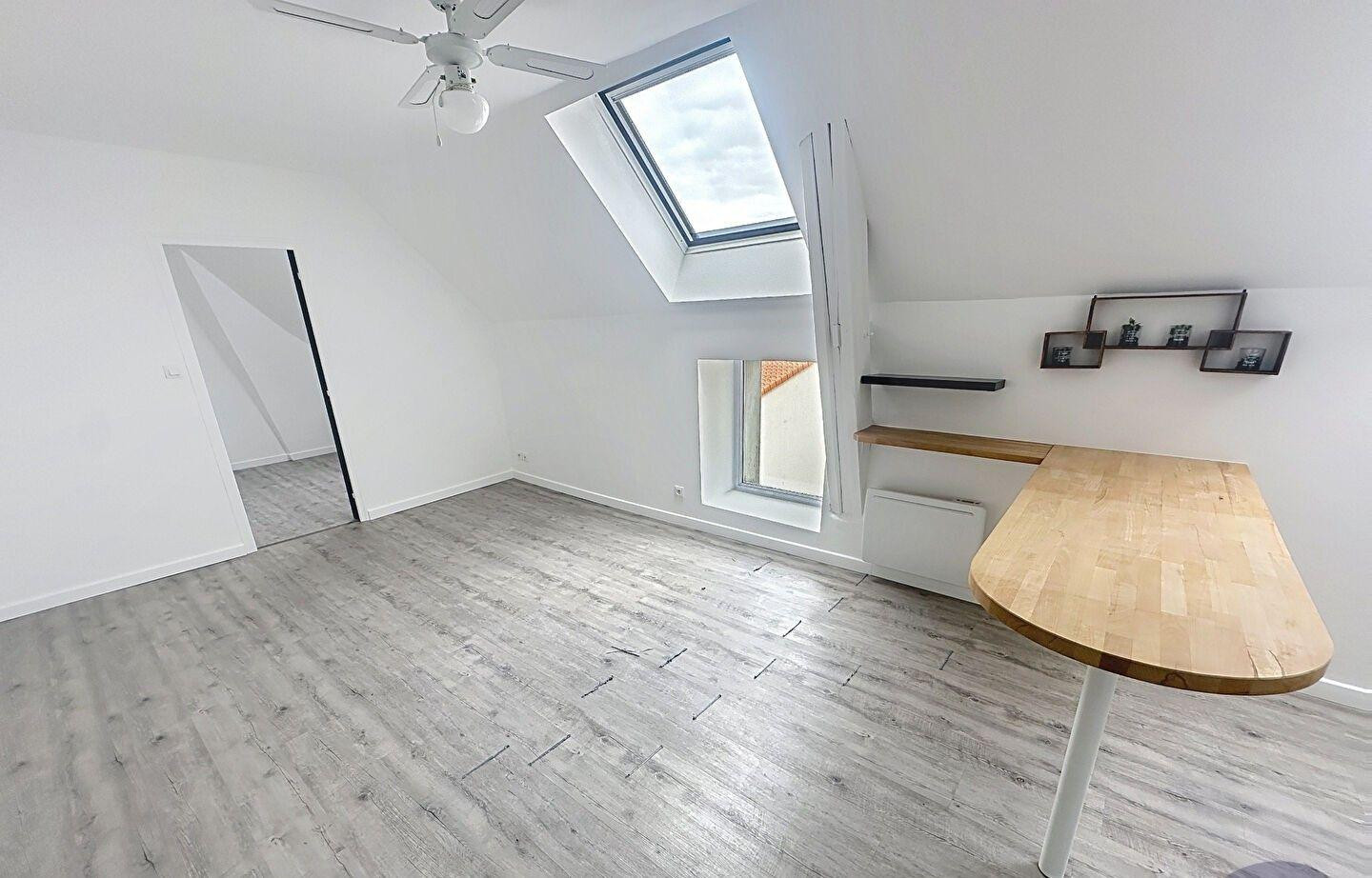
                                                Location
                                                 Beau 2P 32m² BEGROLLES EN MAUGES