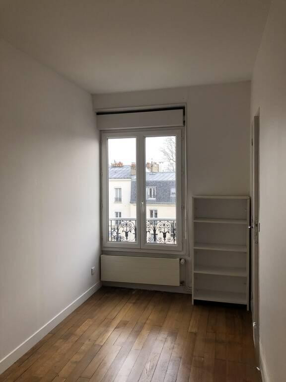 
                                                Location
                                                 Beau 2P 35m² refait à neuf