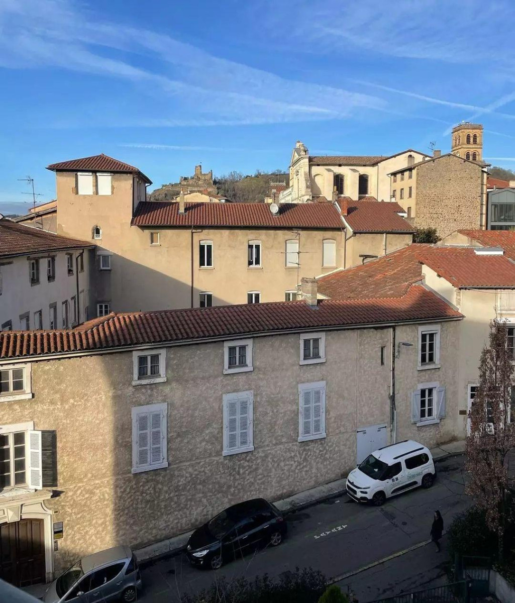 
                                                Location
                                                 Beau 2P 35m² très clair