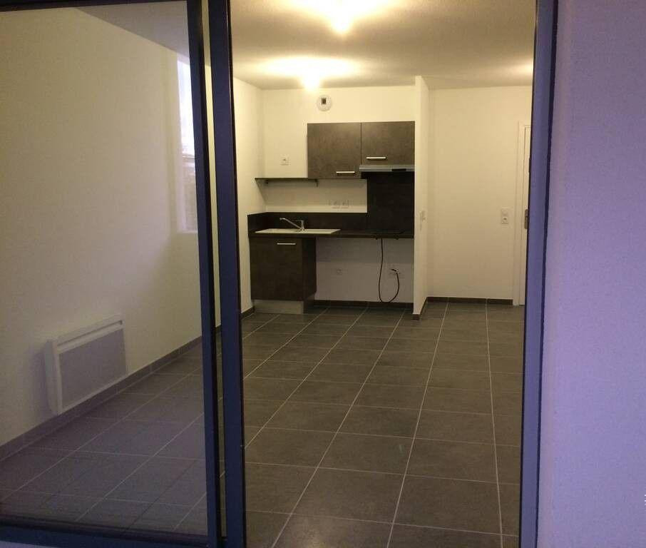 
                                                Location
                                                 Beau 2P 37m² avec terrasse de 7m²