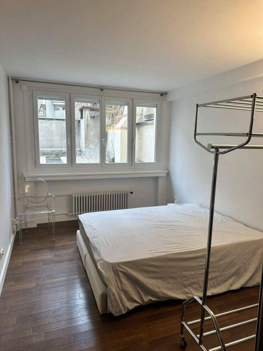 
                                                Location
                                                 Beau 2P 37m² très calme proche quais de Seine