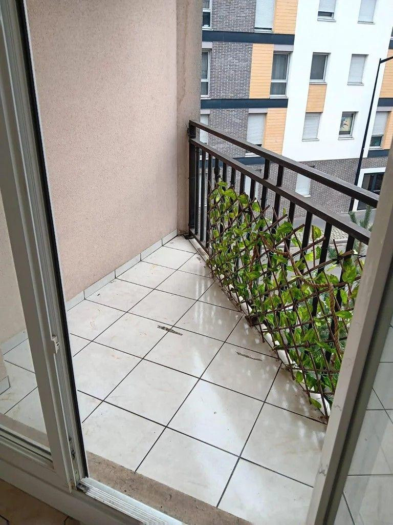 
                                                Location
                                                 Beau 2P 38m² avec balcon