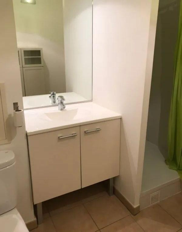 
                                                Location
                                                 Beau 2P 38m² avec balcon immeuble récent