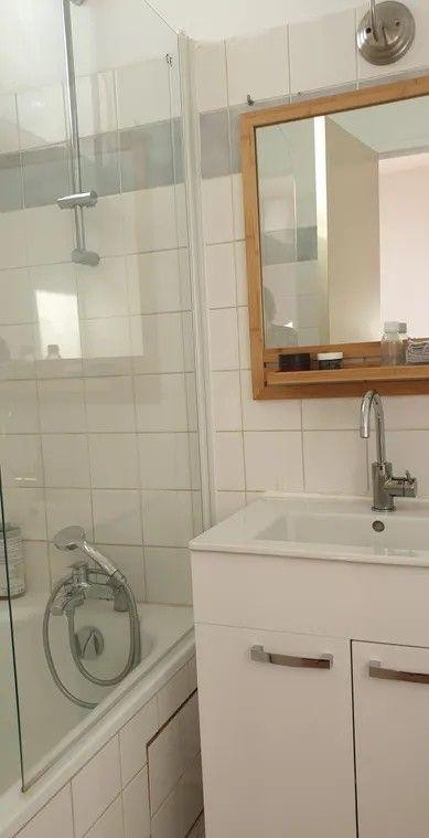 
                                                Location
                                                 Beau 2P 38m² proche RER