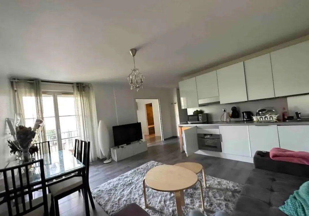 
                                                Location
                                                 Beau 2P 40m² dans un quartier calme avec balcon