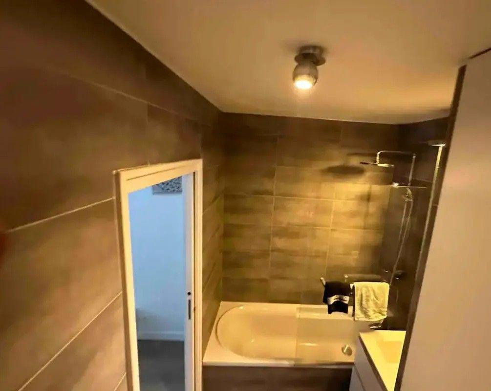 
                                                Location
                                                 Beau 2P 40m² dans un quartier calme avec balcon