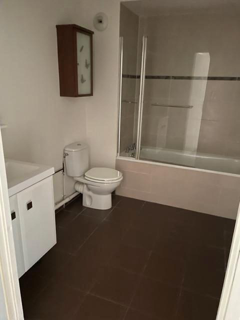 
                                                Location
                                                 Beau 2P 40m² en très bon état