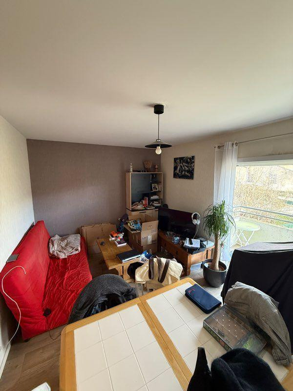 
                                                Location
                                                 Beau 2P 40m²  Les carmes