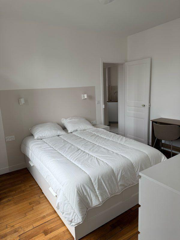 
                                                Location
                                                 Beau 2P 40m² refait à neuf