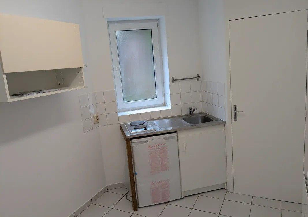 
                                                Location
                                                 Beau 2P 40m² rénové
