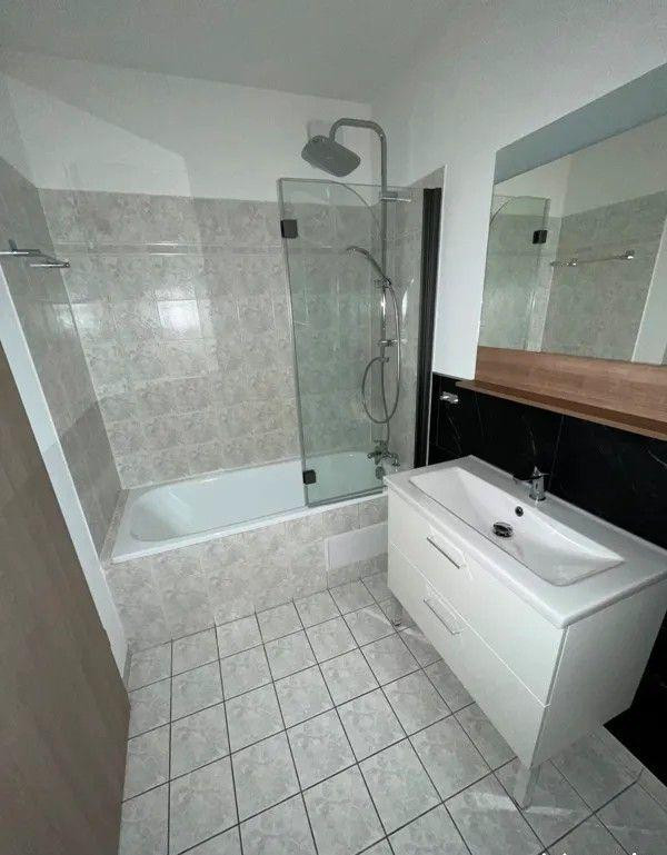 
                                                Location
                                                 Beau 2P 41m² avec balcon Clinique Diaconat