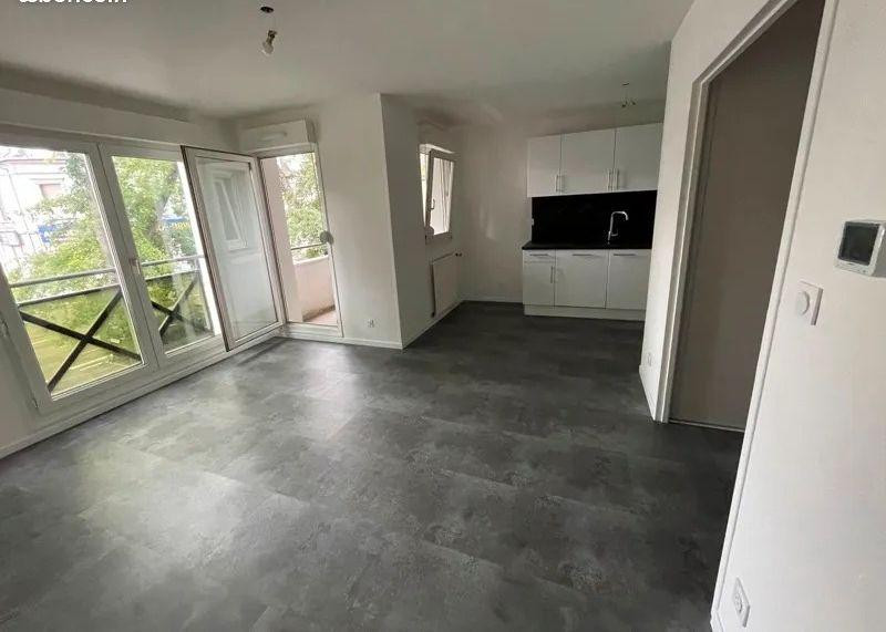 
                                                Location
                                                 Beau 2P 41m² avec balcon Clinique Diaconat