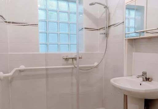 
                                                Location
                                                 Beau 2P 42m² avec terrasse