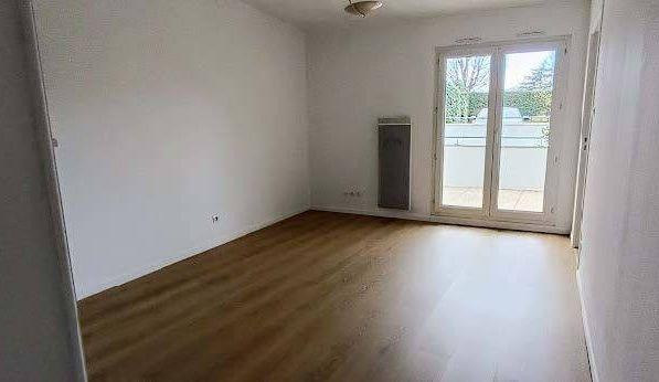 
                                                Location
                                                 Beau 2P 42m² avec terrasse