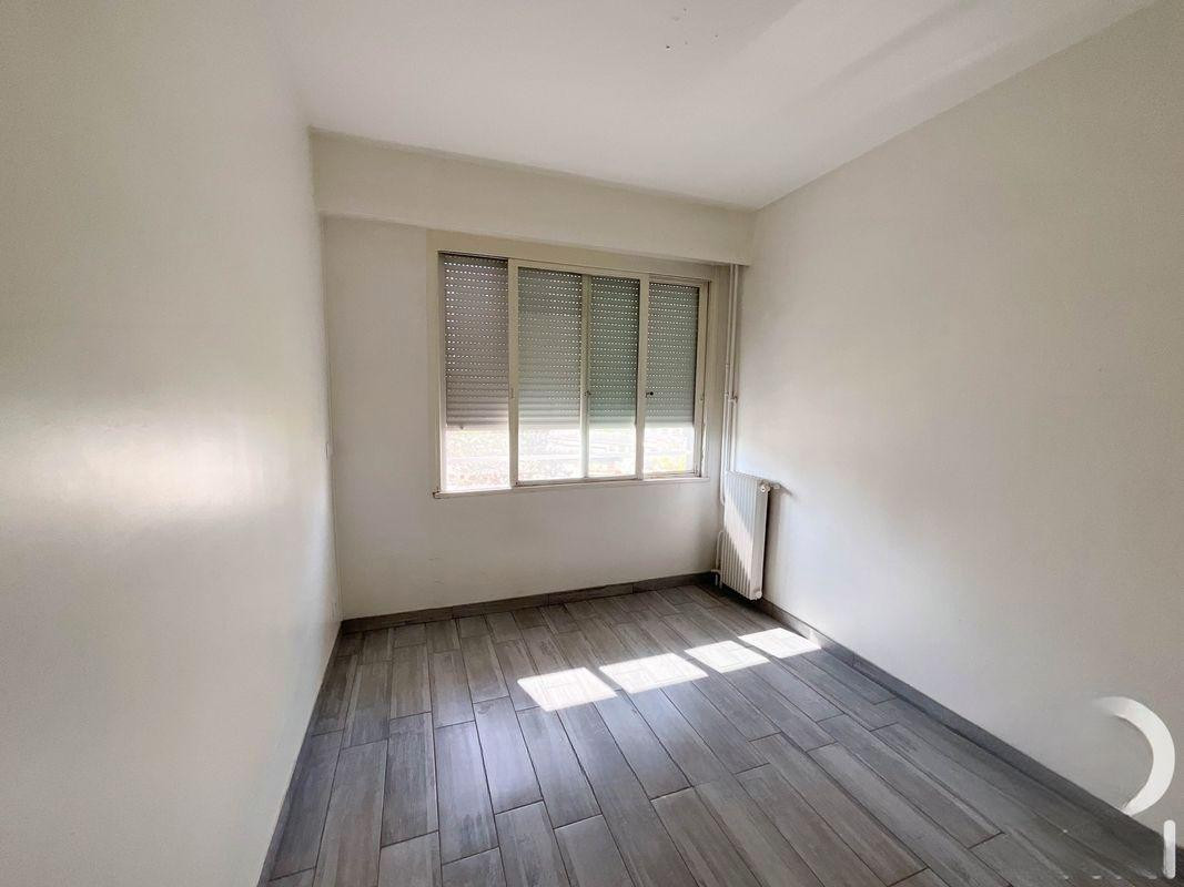 
                                                Location
                                                 Beau 2P 43m² au coeur de la Défense