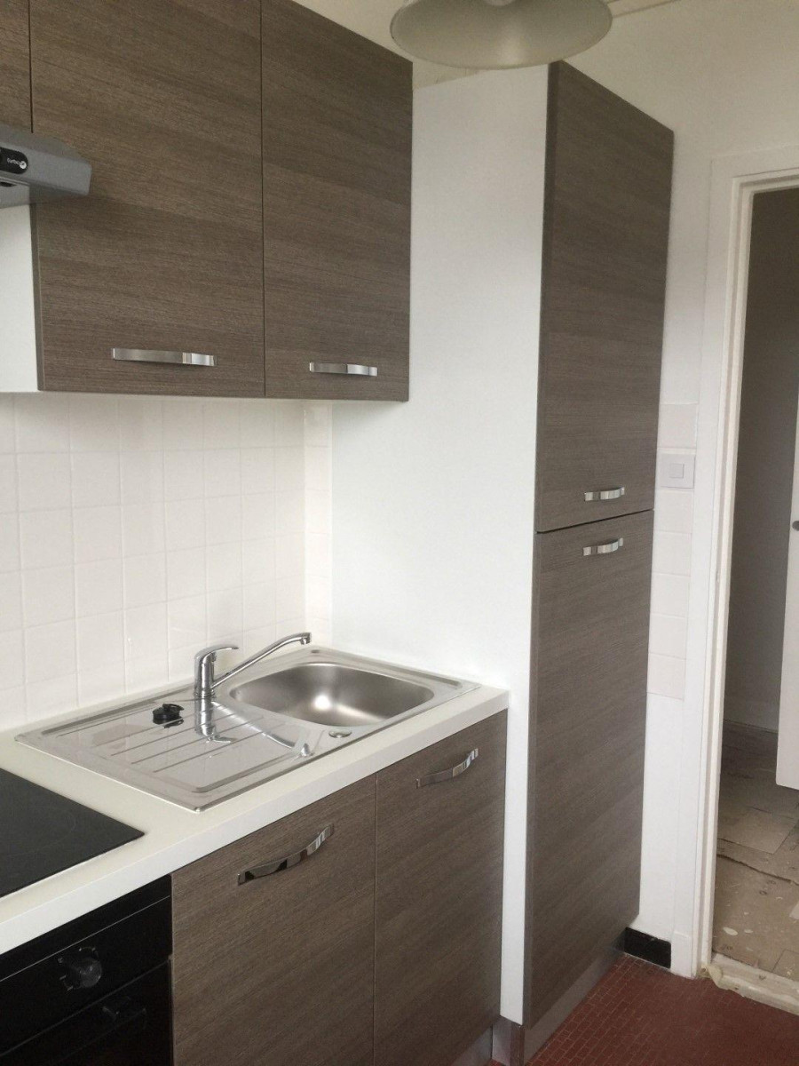 
                                                Location
                                                 Beau 2P 43m² avec balcon