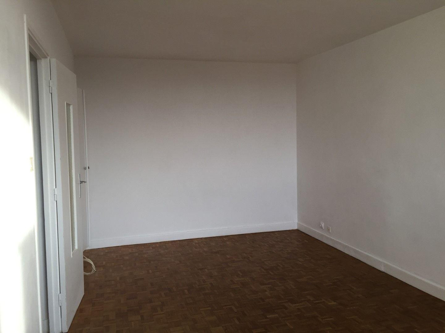
                                                Location
                                                 Beau 2P 43m² avec balcon