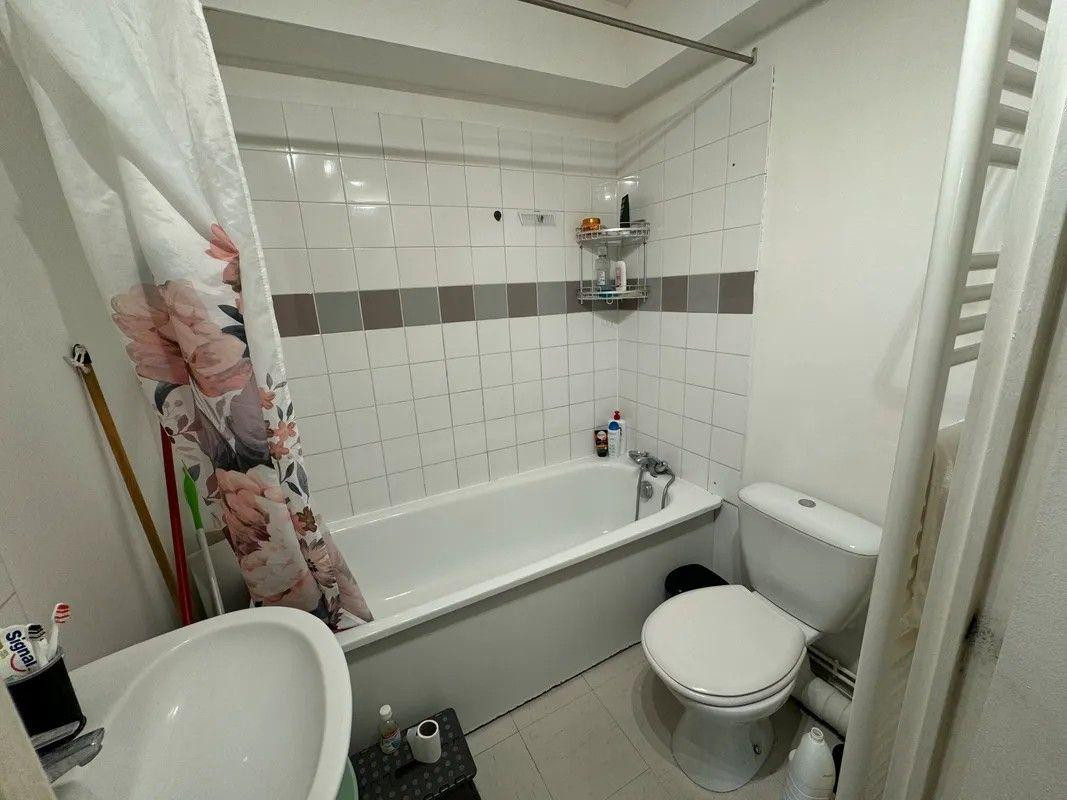 
                                                Location
                                                 Beau 2P 43m² avec terrasse proche CHU