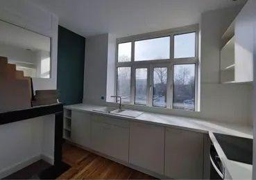 
                                                Location
                                                 Beau 2P 43m² en duplex entièrement refait à neuf