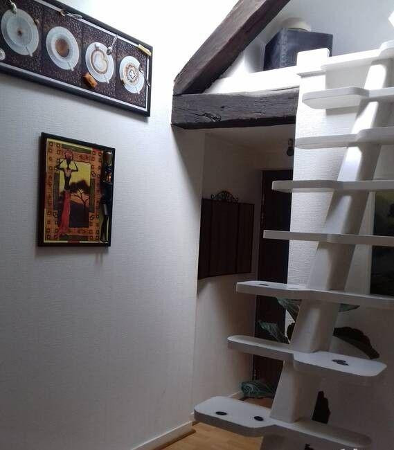 
                                                Location
                                                 Beau 2P 43m² en duplex Quartier L'île Feydeau