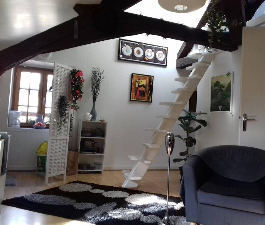 
                                                Location
                                                 Beau 2P 43m² en duplex Quartier L'île Feydeau