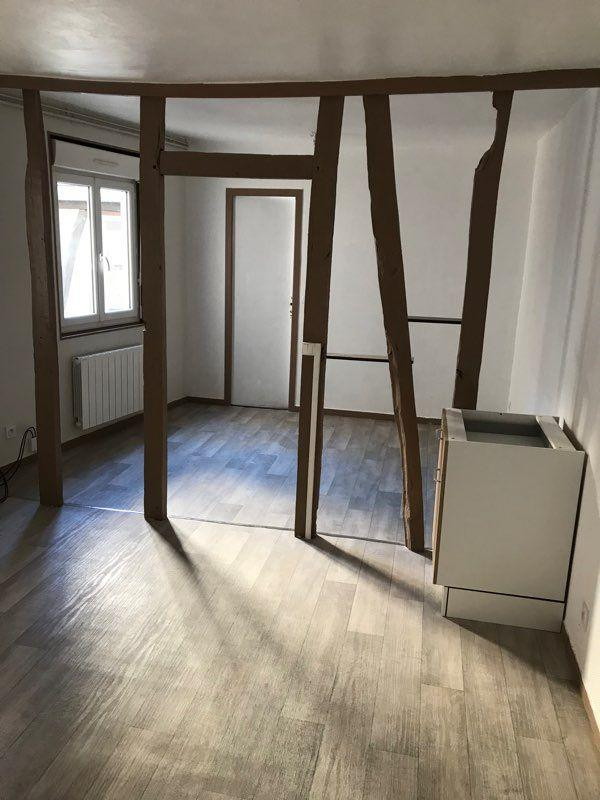 
                                                Location
                                                 Beau 2P 44m² Duplex place cauchoise