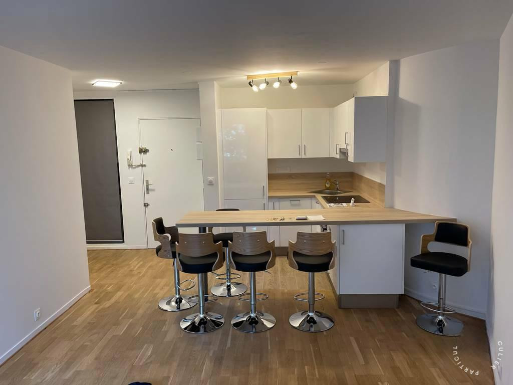 
                                                Location
                                                 Beau 2P 44m² refait à neuf