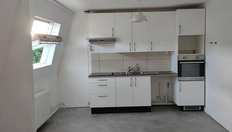 
                                                Location
                                                 Beau 2P 44m² rénové Gare Lille Flandres