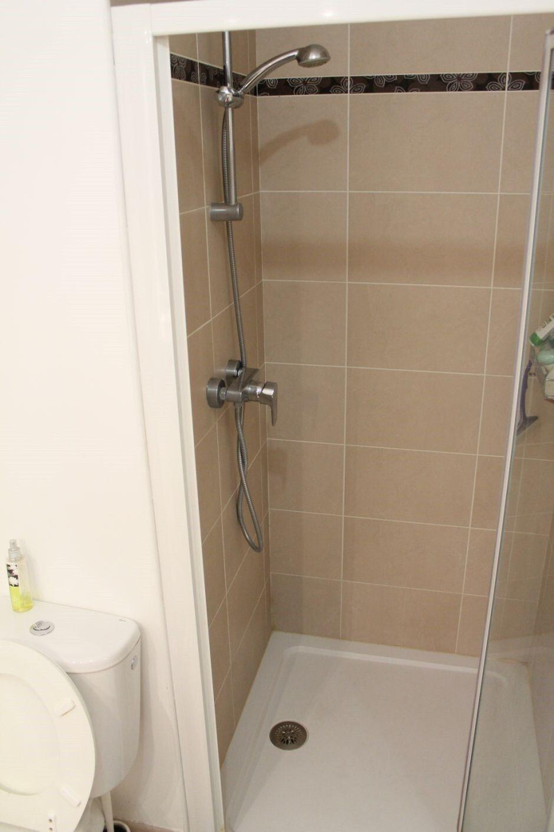 
                                                Location
                                                 Beau 2P 45m² dans résidence récente