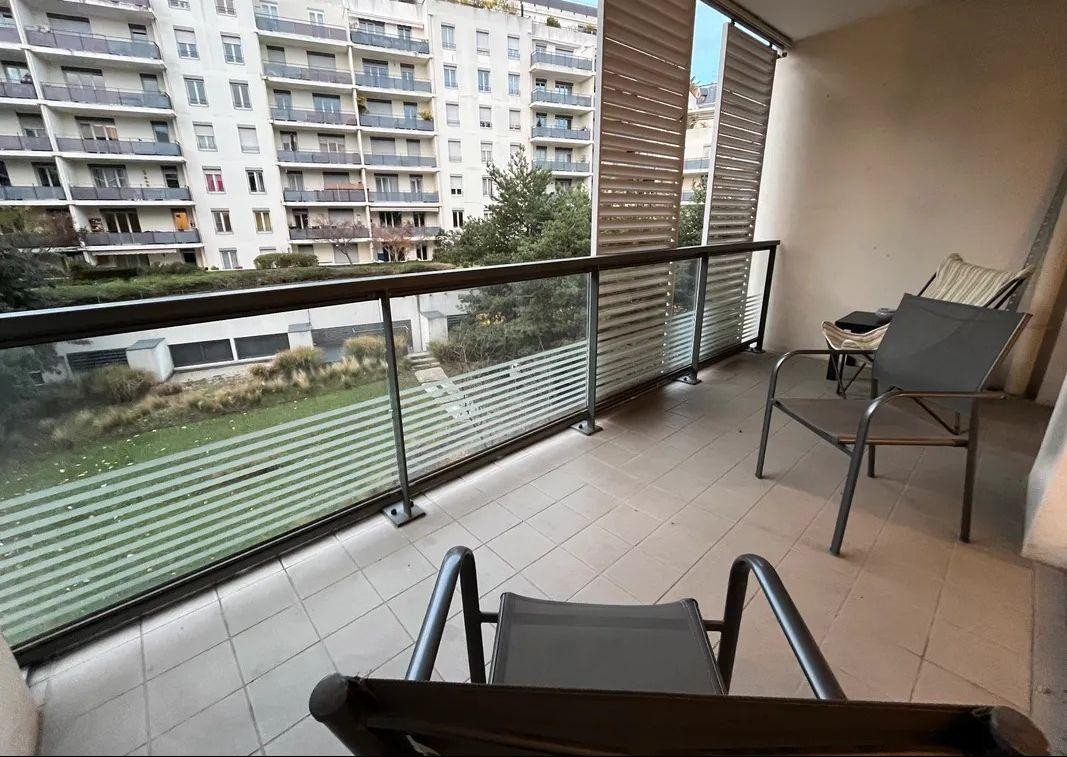
                                                Location
                                                 Beau 2P 45m² meublé à neuf et entièrement équipé