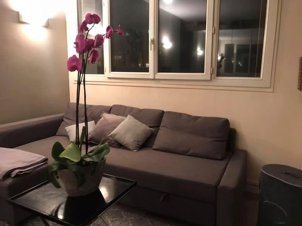 
                                                Location
                                                 Beau 2P 45m2 dans immeuble de standing