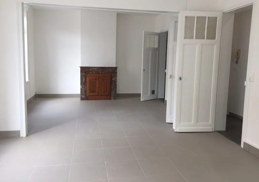 
                                                Location
                                                 Beau 2P 47m² avec terrasse privative
