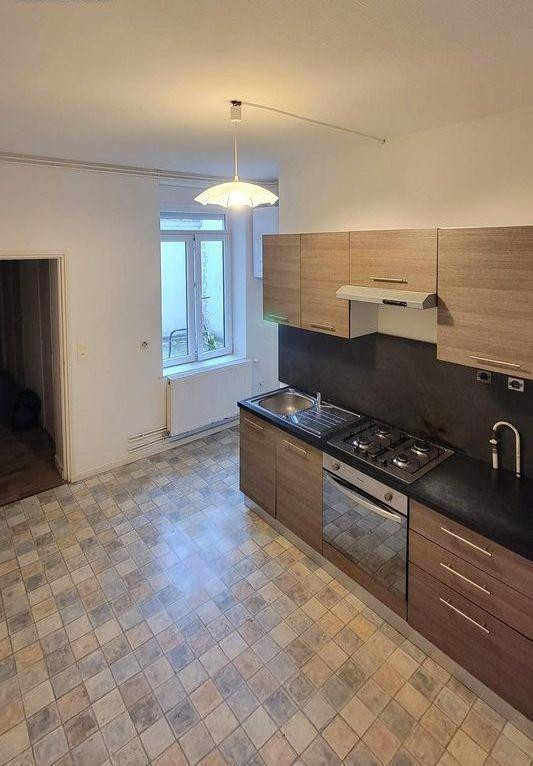 
                                                Location
                                                 Beau 2P 48m² + jardin, proche Lillenium