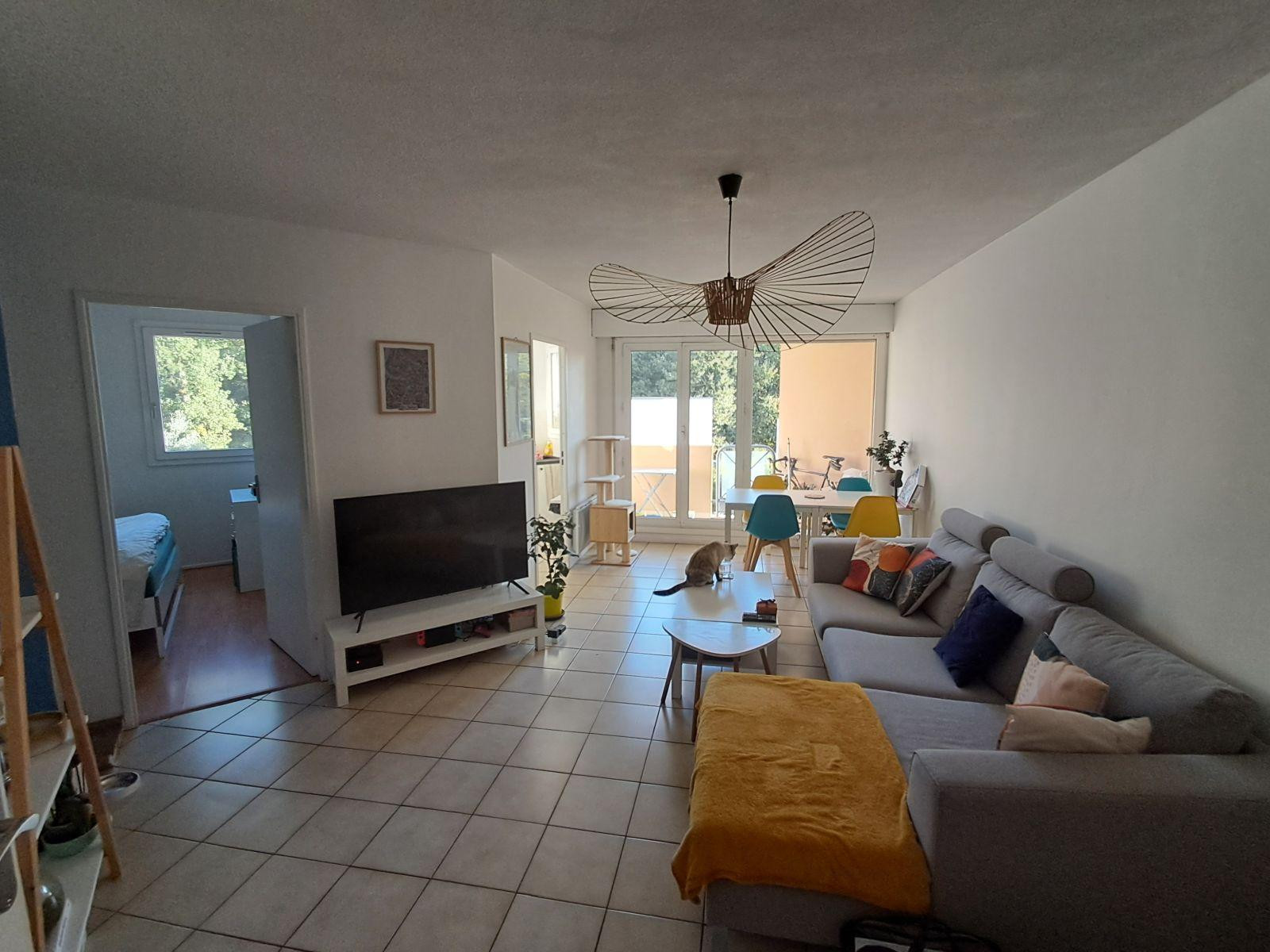 
                                                Location
                                                 Beau 2P 48m² meublé avec balcon