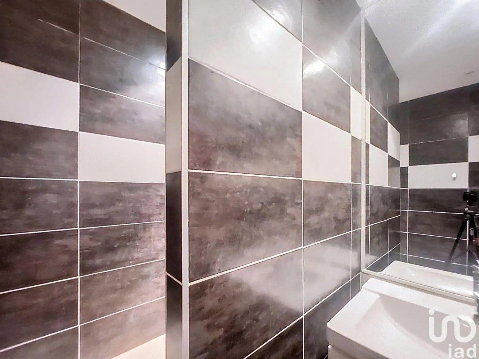 
                                                Location
                                                 Beau 2P 49m² meublé avec terrasse