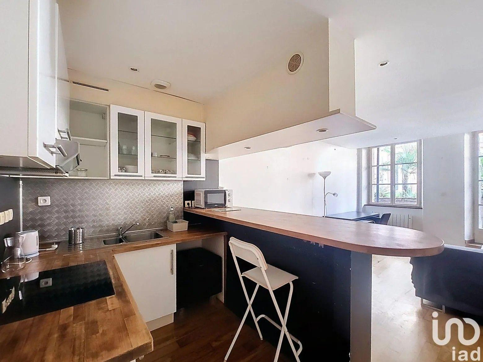 
                                                Location
                                                 Beau 2P 49m² meublé avec terrasse