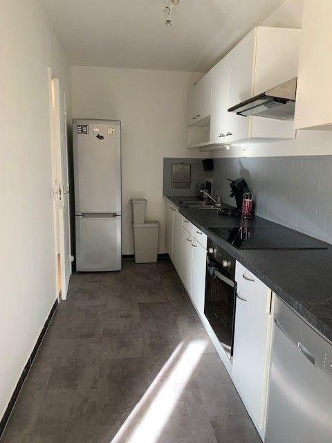 
                                                Location
                                                 Beau 2P 51m² meublé