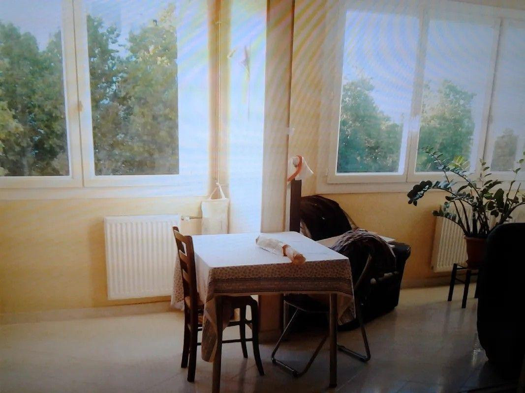 
                                                Location
                                                 Beau 2P 52m² à Nantes Pirmil