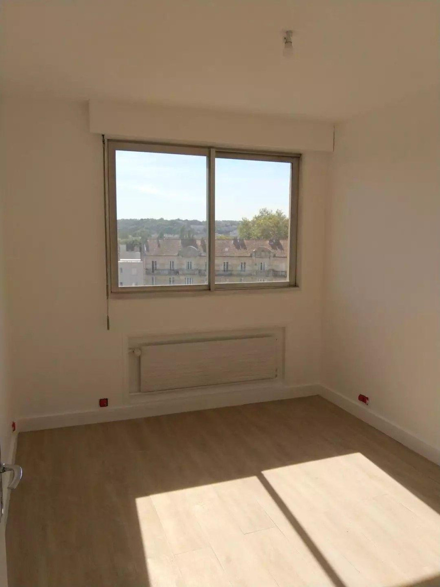 
                                                Location
                                                 Beau 2P 53m² avec 2 grands balcons