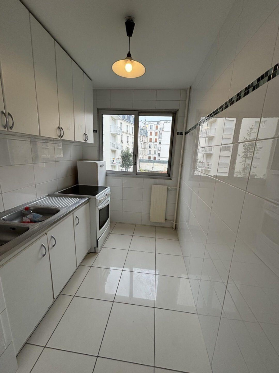 
                                                Location
                                                 Beau 2P 55m² dans le quartier animé de Cambronne