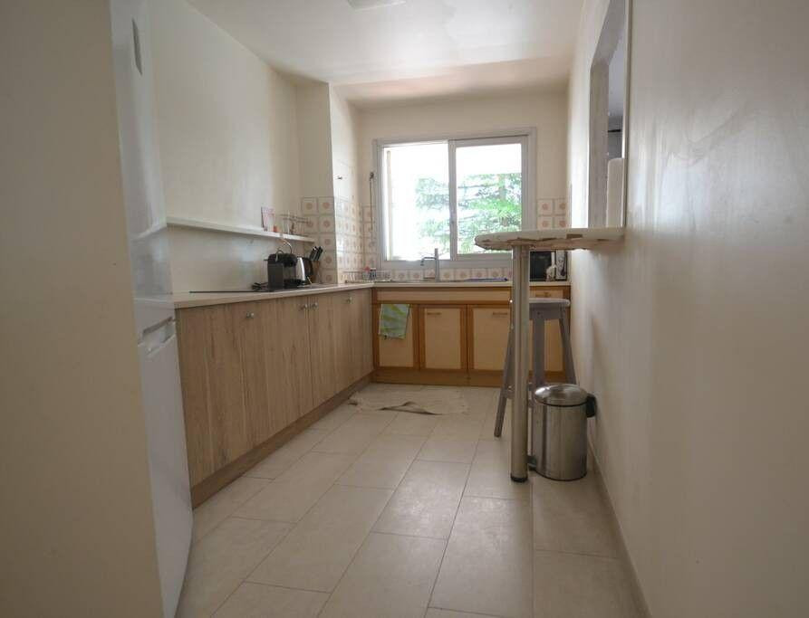 
                                                Location
                                                 Beau 2P 56m² meublé avec terrasse sans vis-à-vis