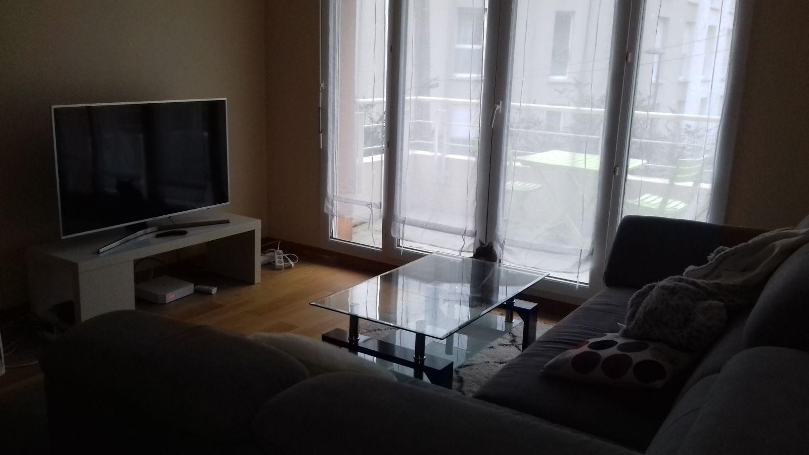 
                                                Location
                                                 Beau 2P 60m² avec balcon dans résidence récente