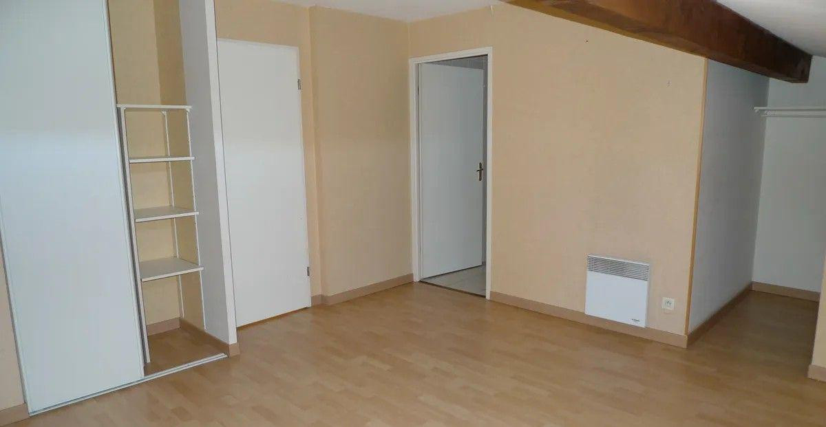 
                                                Location
                                                 Beau 2P DUPLEX sympa de 46m² lumineux et propre