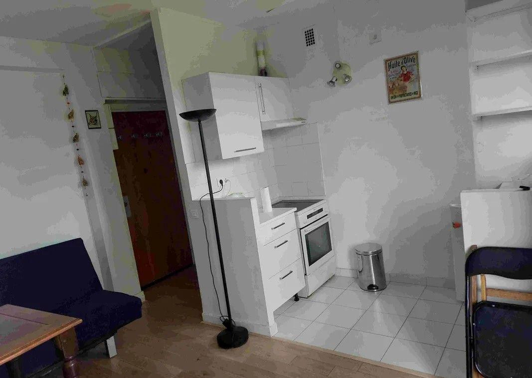 
                                                Location
                                                 Beau 2P entièrement équipé et meublé 40m² au calme